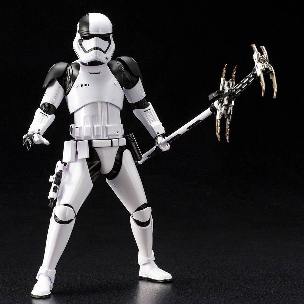 Promo First Order stormtrooper executioner Bandai Star wars Diskon 23% di Seller Qairina Store