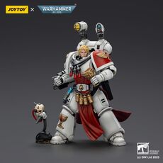 Figurka Warhammer 40k 1/18 - Blood Angels Sanguinary Priest with Heavy bolt pistol, chainsword and narthecium- Zdjęcie 4