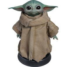 Figurka Star Wars The Mandalorian 1/1 The Child 42 cm