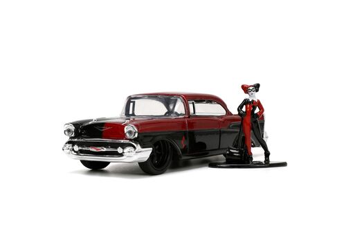 Model samochodu DC Comics 1/32 - Chevrolet Bel Air 1957 (wraz z figurką Harley Quinn)