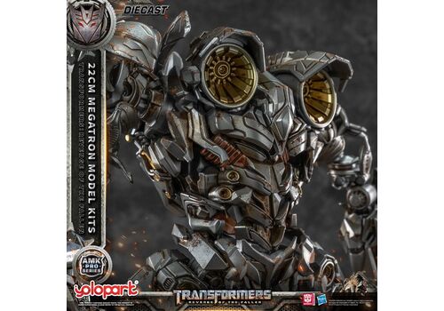 Figurka do złożenia Transformers: Revenge of the Fallen AMK Pro - Megatron (Oversea Ver.)- Zdjęcie 2
