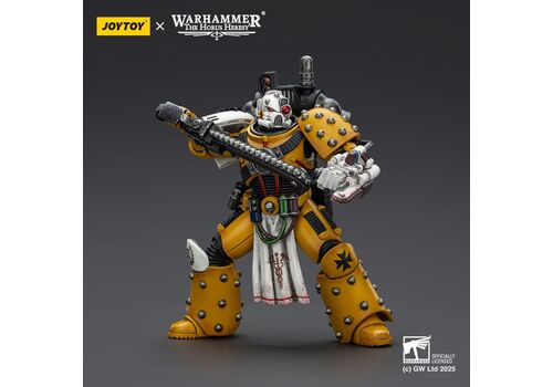 Figurka Warhammer Herezja Horusa 1/18 - Imperial Fists Legion Apothecary- Zdjęcie 4