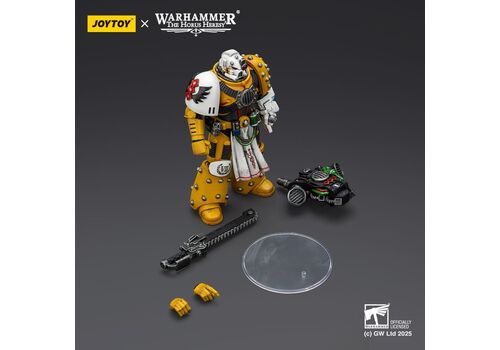 Figurka Warhammer Herezja Horusa 1/18 - Imperial Fists Legion Apothecary- Zdjęcie 6
