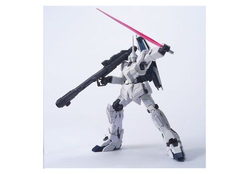 Model figurki GUNDAM HGUC 1/144 - RX-0 Unicorn Gundam (Unicorn Mode)- Zdjęcie 2