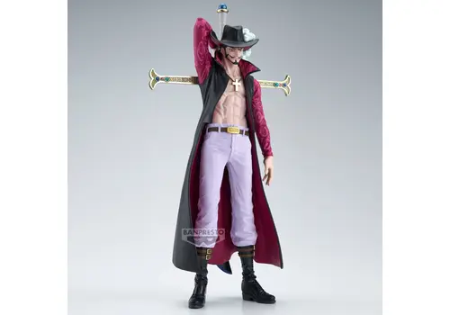 Figurka One Piece Premium - Dracule Mihawk (The Anime)- Zdjęcie 3